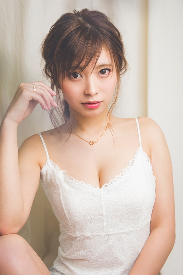 綾瀬   れいプロフィール写真2